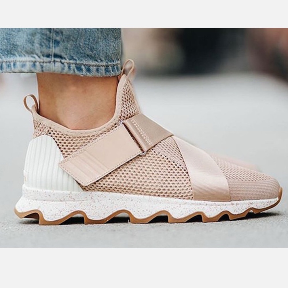 Sorel Kinetic Sneaker, Size 8.5, Tan